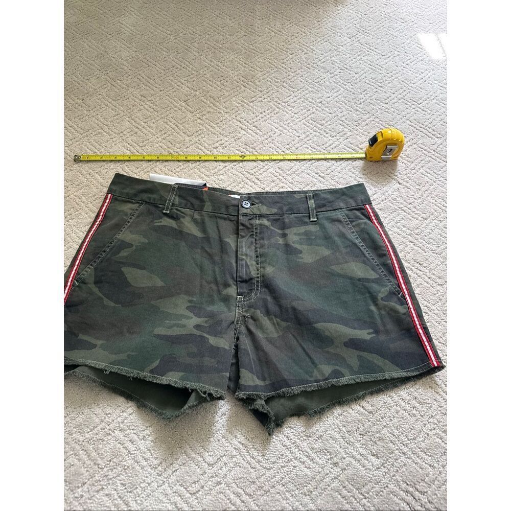 NWT Sundry Cut-Off Shorts